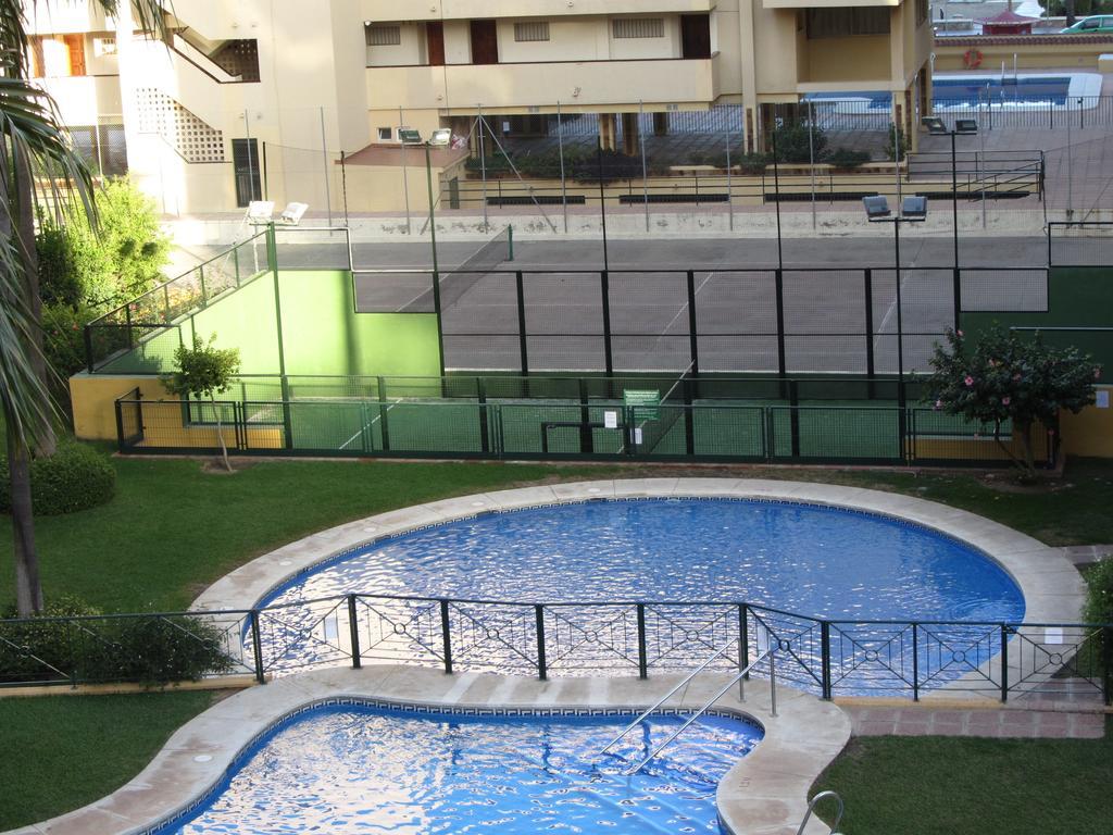 Apartamento Residencial Bajondillo 托雷莫利诺斯 客房 照片